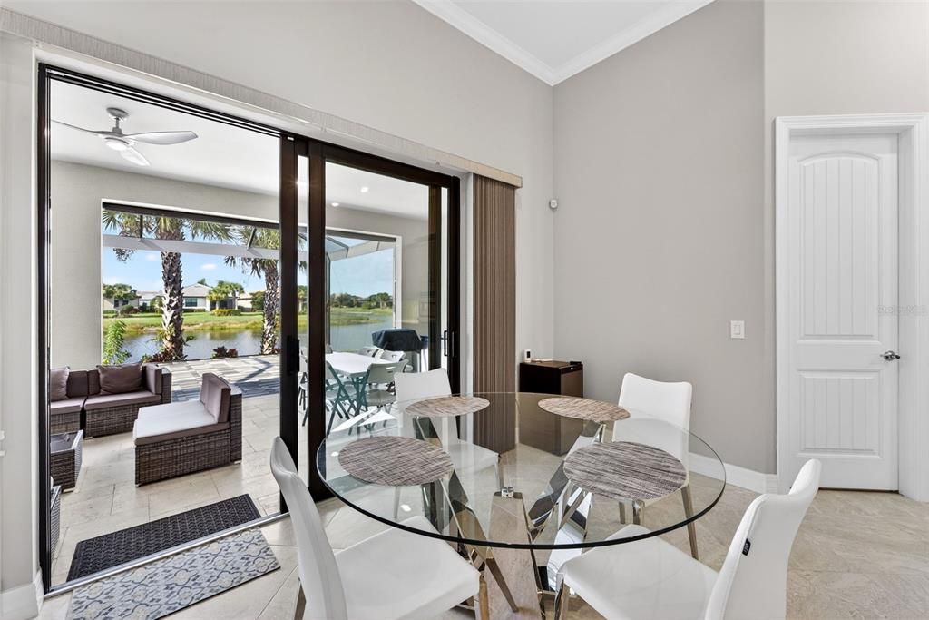 For Sale: $950,000 (3 beds, 3 baths, 2885 Square Feet)