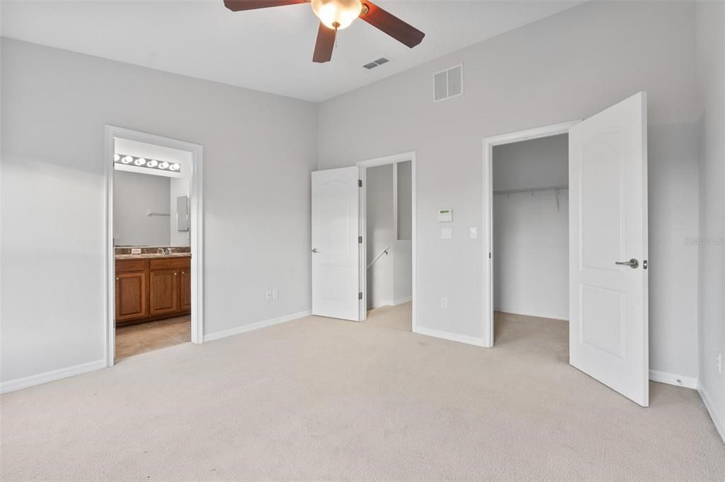 For Sale: $330,000 (2 beds, 2 baths, 1228 Square Feet)