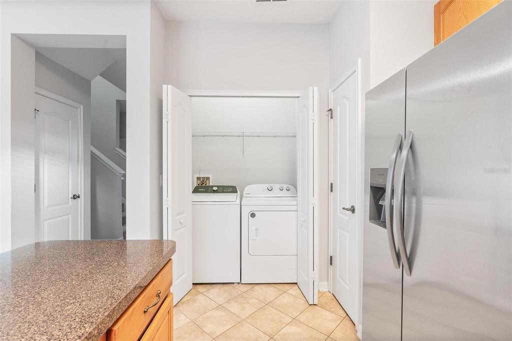 For Sale: $330,000 (2 beds, 2 baths, 1228 Square Feet)