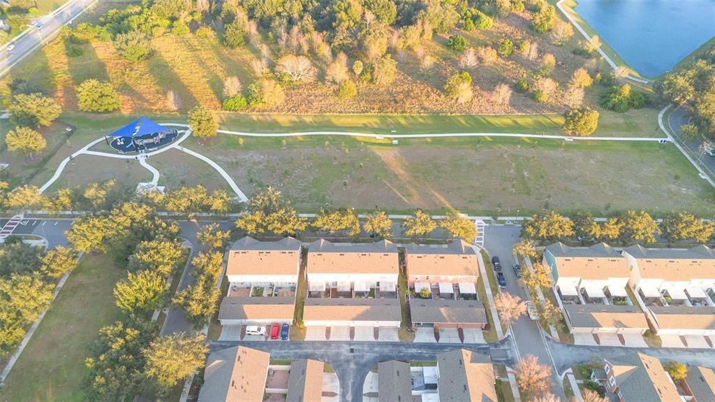 For Sale: $330,000 (2 beds, 2 baths, 1228 Square Feet)