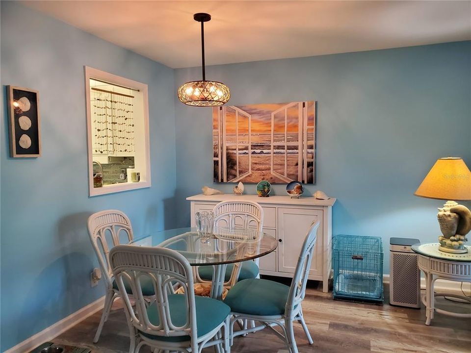 На продажу: $159,000 (1 спален, 1 ванн, 680 Квадратных фут)