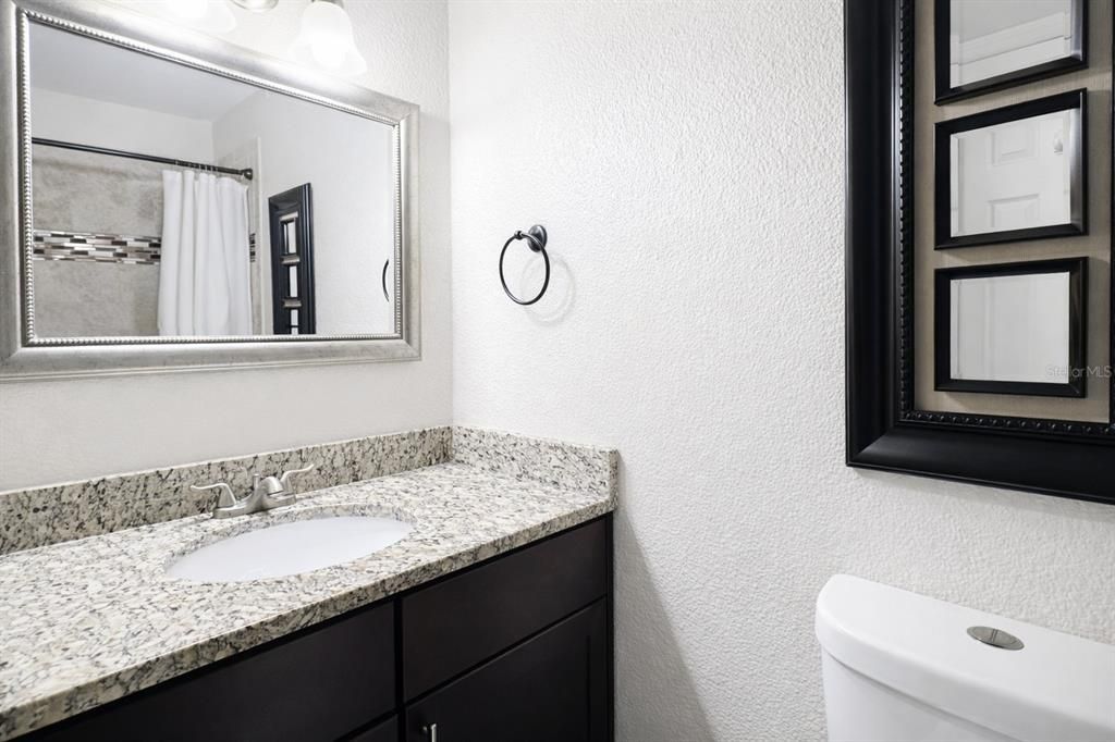 В аренду: $2,200 (2 спален, 2 ванн, 1018 Квадратных фут)