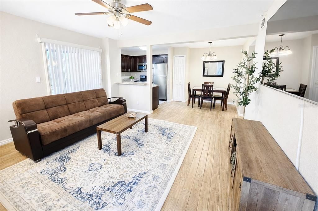 В аренду: $2,200 (2 спален, 2 ванн, 1018 Квадратных фут)