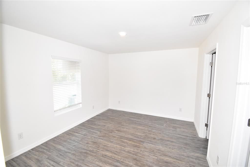 For Rent: $1,475 (3 beds, 2 baths, 1247 Square Feet)