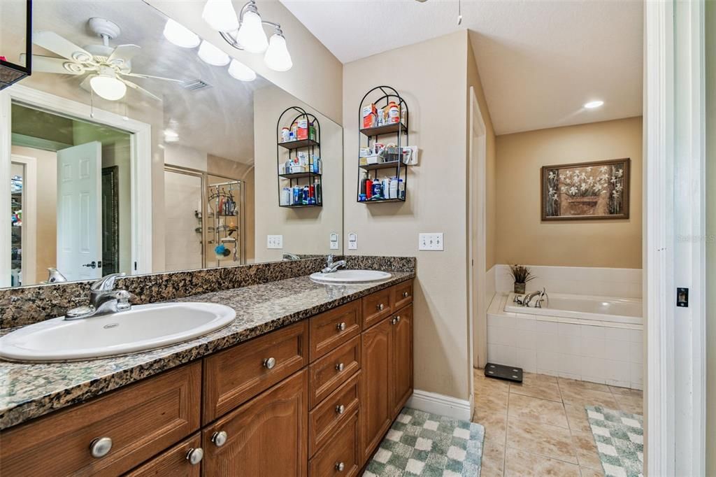 For Sale: $435,000 (3 beds, 2 baths, 1990 Square Feet)