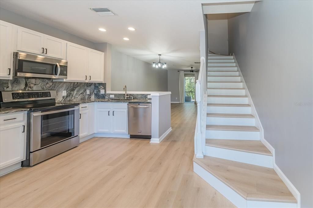 En Venta: $294,900 (2 camas, 2 baños, 1248 Pies cuadrados)