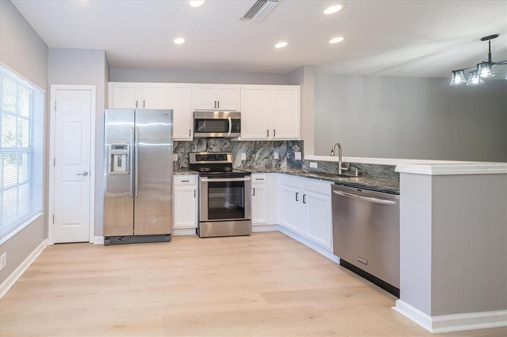 En Venta: $294,900 (2 camas, 2 baños, 1248 Pies cuadrados)