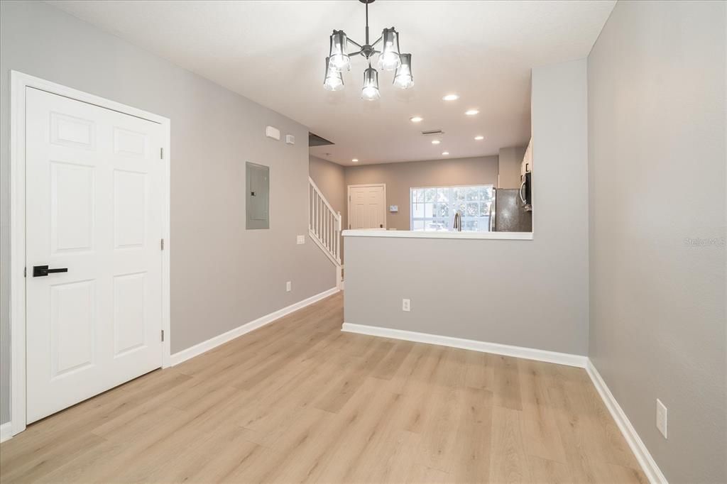 En Venta: $294,900 (2 camas, 2 baños, 1248 Pies cuadrados)