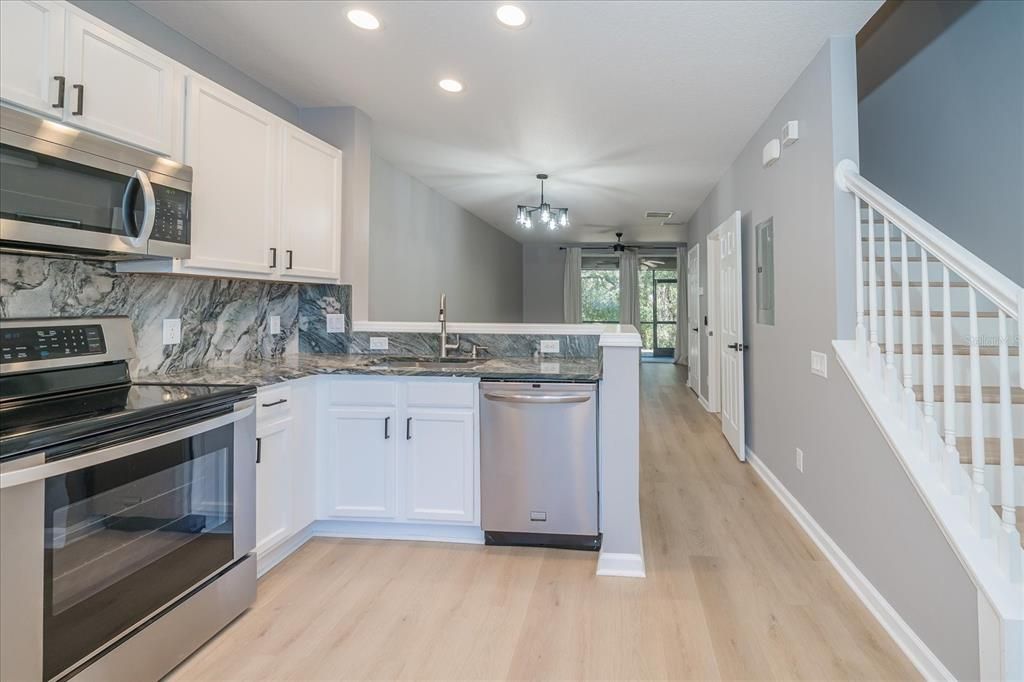 En Venta: $294,900 (2 camas, 2 baños, 1248 Pies cuadrados)