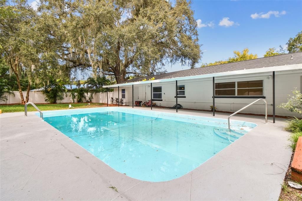 For Rent: $2,995 (4 beds, 3 baths, 2320 Square Feet)