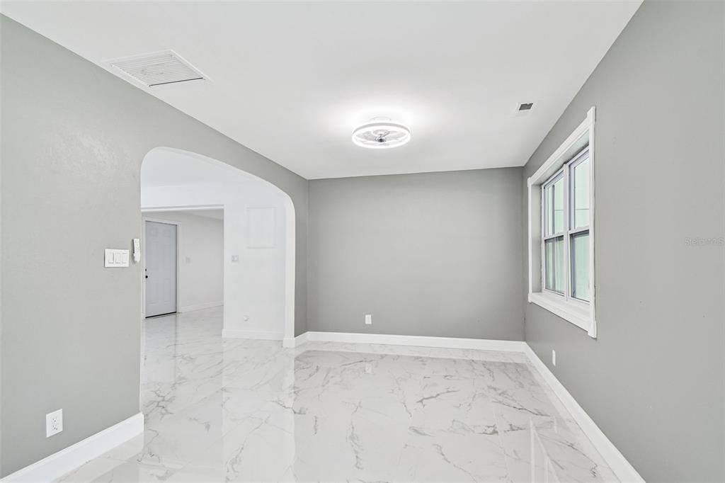 For Rent: $2,995 (4 beds, 3 baths, 2320 Square Feet)