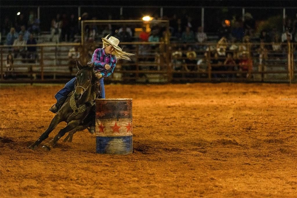 待售: $120,000 (0.06 acres)