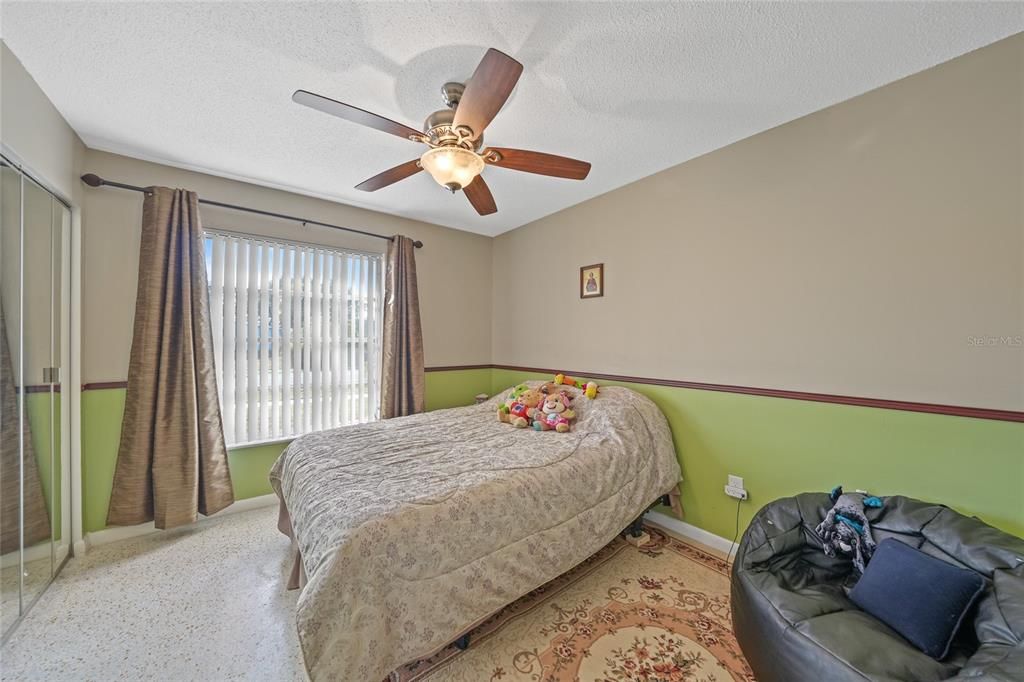 For Sale: $239,000 (2 beds, 2 baths, 1370 Square Feet)