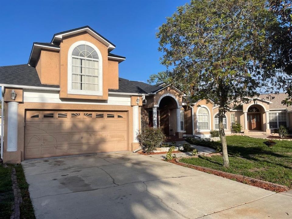 En Venta: $475,000 (4 camas, 3 baños, 2293 Pies cuadrados)