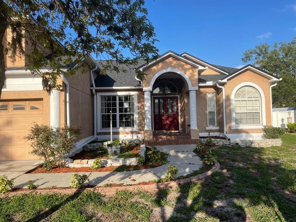 En Venta: $475,000 (4 camas, 3 baños, 2293 Pies cuadrados)