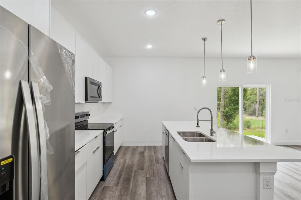 For Sale: $257,000 (4 beds, 2 baths, 1503 Square Feet)