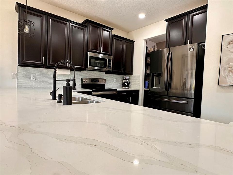 En Venta: $449,500 (3 camas, 2 baños, 1801 Pies cuadrados)