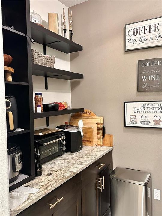 En Venta: $449,500 (3 camas, 2 baños, 1801 Pies cuadrados)