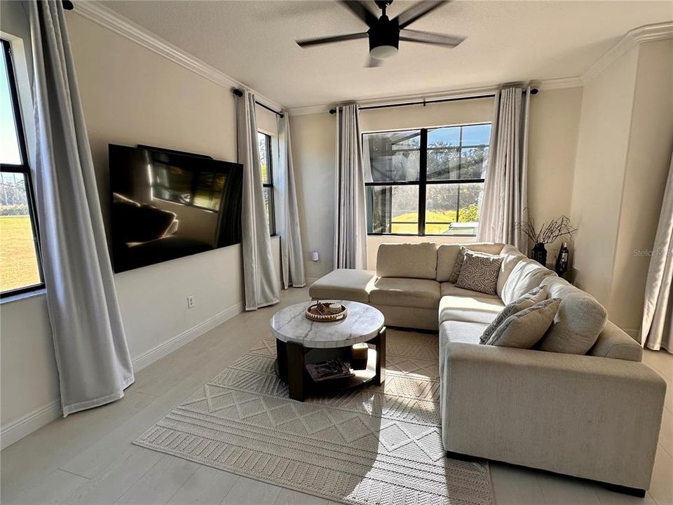 En Venta: $449,500 (3 camas, 2 baños, 1801 Pies cuadrados)