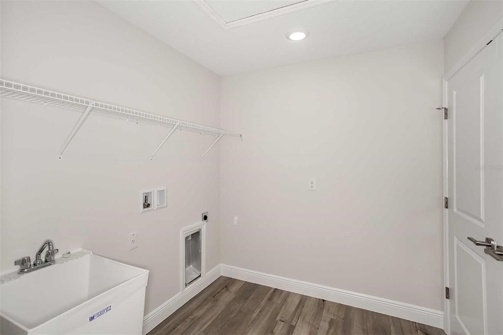 For Sale: $542,490 (5 beds, 3 baths, 3040 Square Feet)