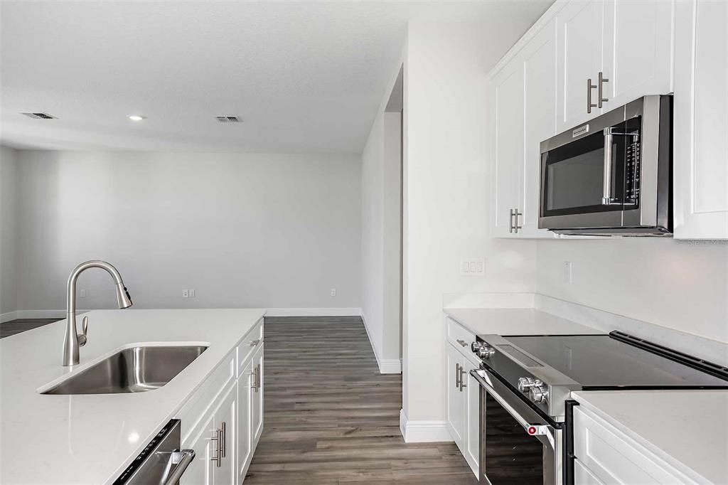 For Sale: $542,490 (5 beds, 3 baths, 3040 Square Feet)