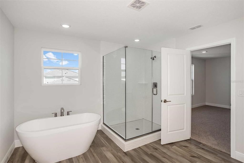 For Sale: $542,490 (5 beds, 3 baths, 3040 Square Feet)