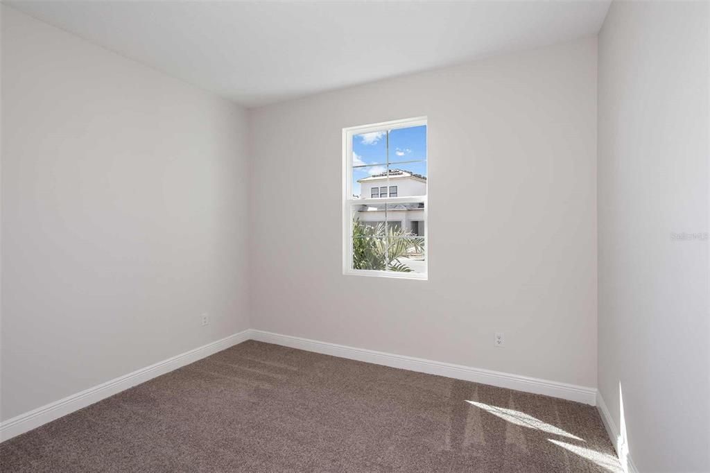 For Sale: $542,490 (5 beds, 3 baths, 3040 Square Feet)