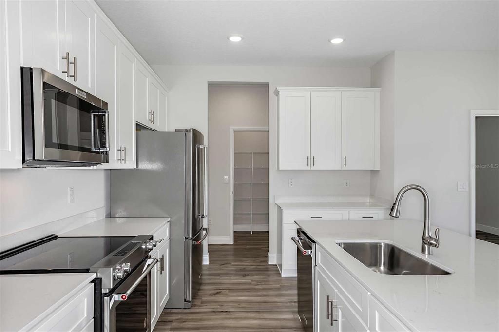 For Sale: $542,490 (5 beds, 3 baths, 3040 Square Feet)