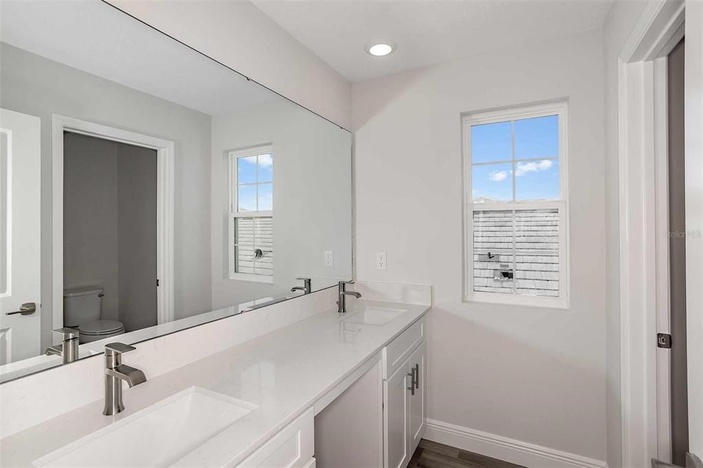 For Sale: $542,490 (5 beds, 3 baths, 3040 Square Feet)