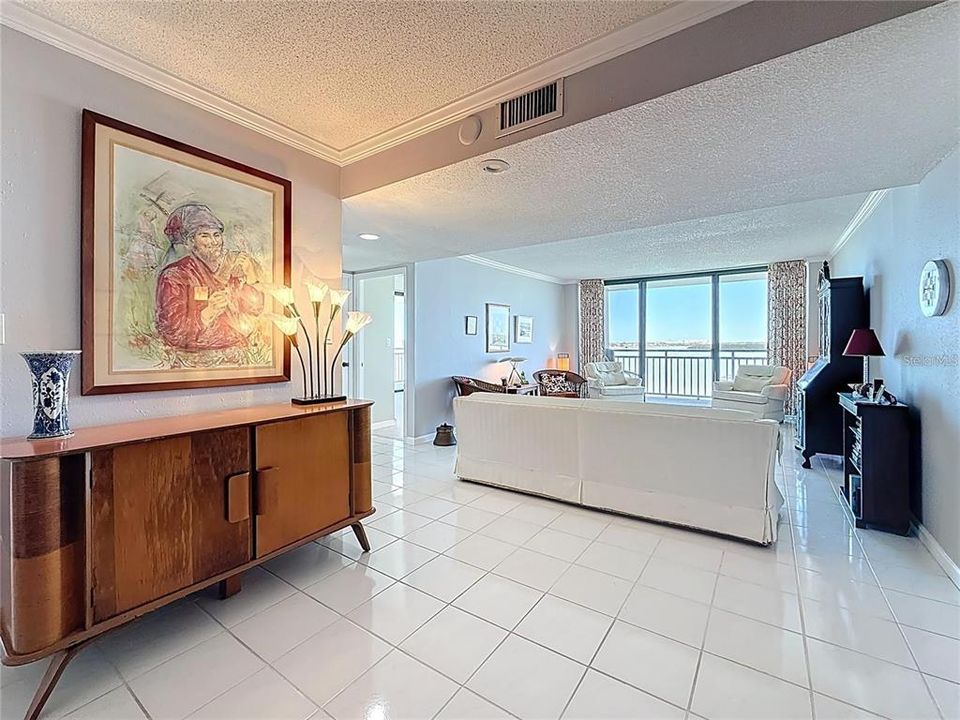 For Sale: $659,900 (3 beds, 2 baths, 1470 Square Feet)