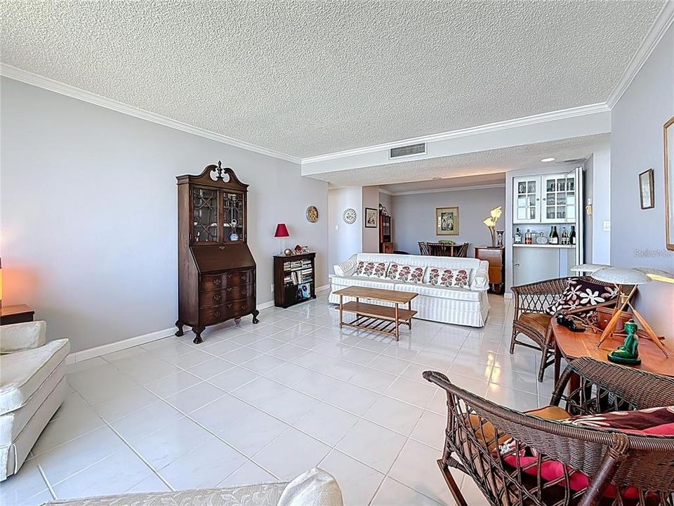 For Sale: $659,900 (3 beds, 2 baths, 1470 Square Feet)