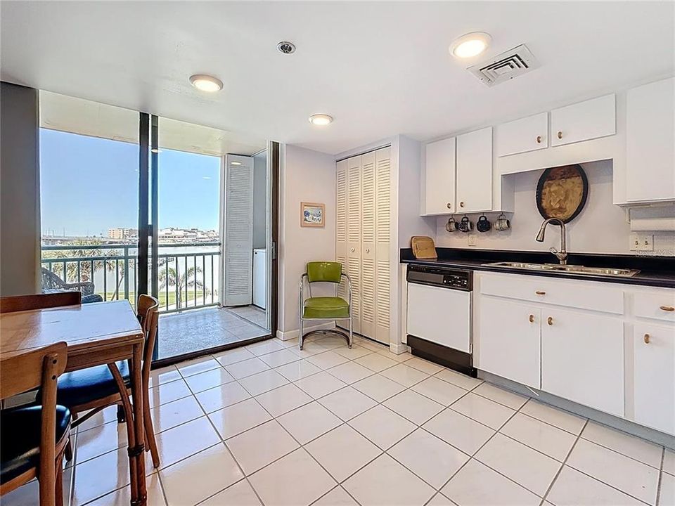 For Sale: $659,900 (3 beds, 2 baths, 1470 Square Feet)