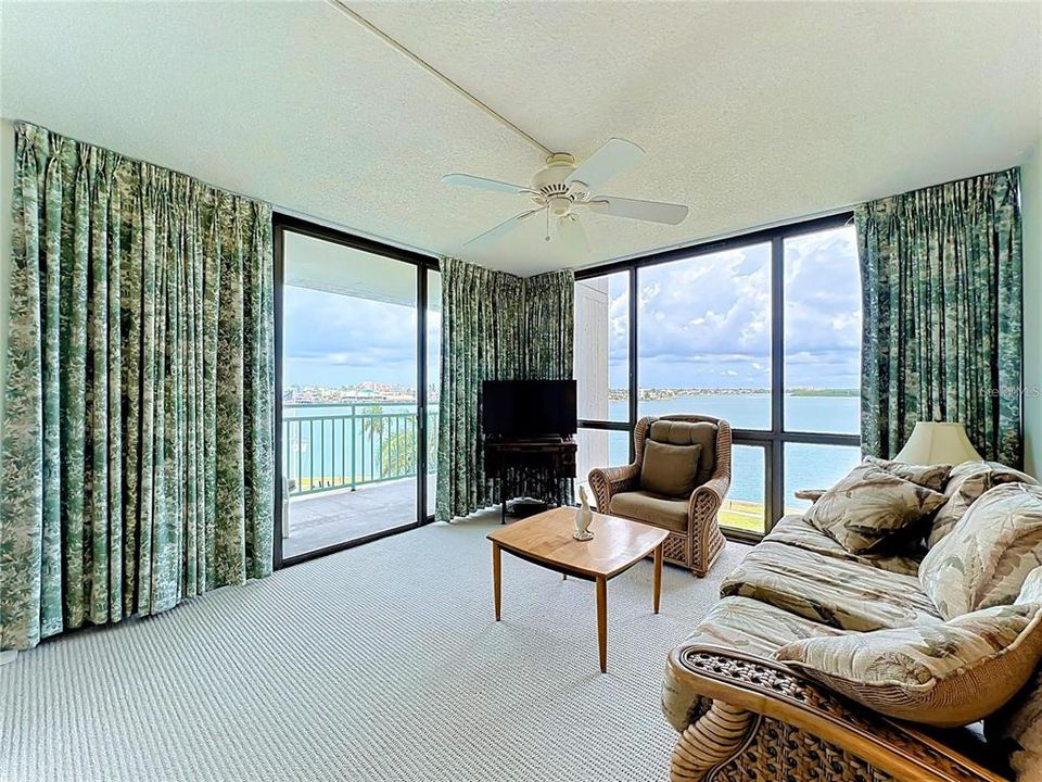 For Sale: $659,900 (3 beds, 2 baths, 1470 Square Feet)