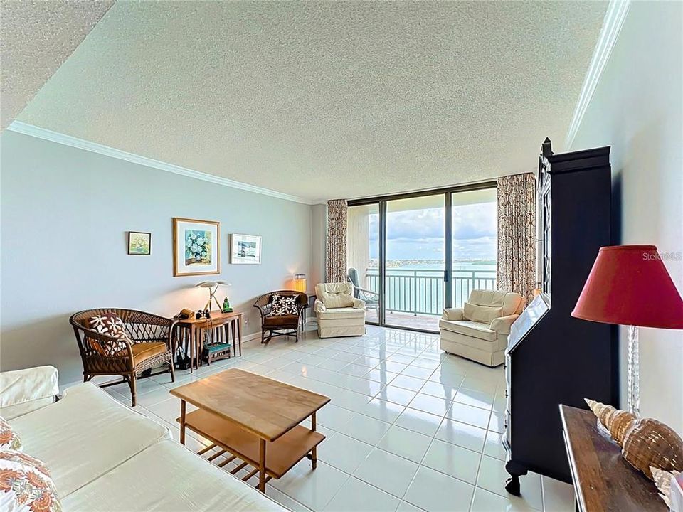 For Sale: $659,900 (3 beds, 2 baths, 1470 Square Feet)