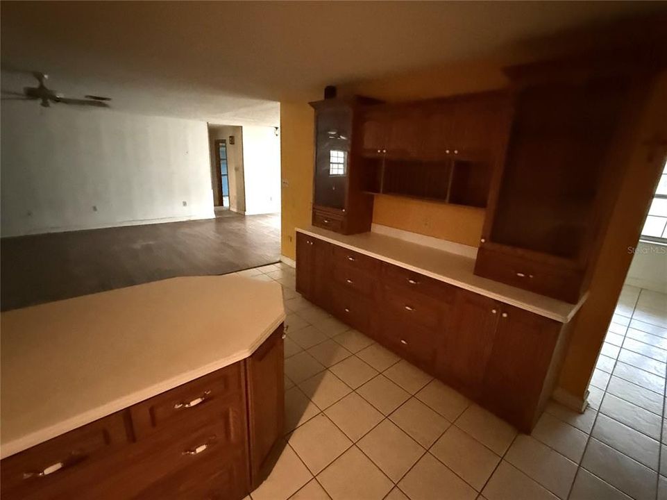 En Venta: $280,000 (3 camas, 2 baños, 2080 Pies cuadrados)