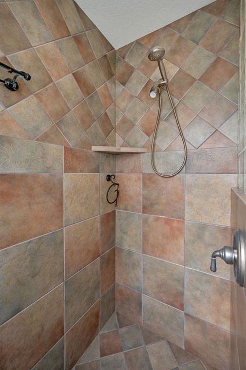 На продажу: $795,000 (2 спален, 2 ванн, 1690 Квадратных фут)