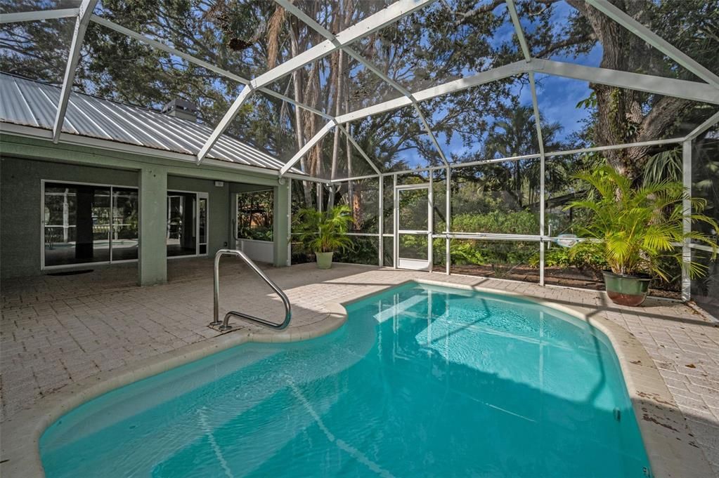 На продажу: $795,000 (2 спален, 2 ванн, 1690 Квадратных фут)