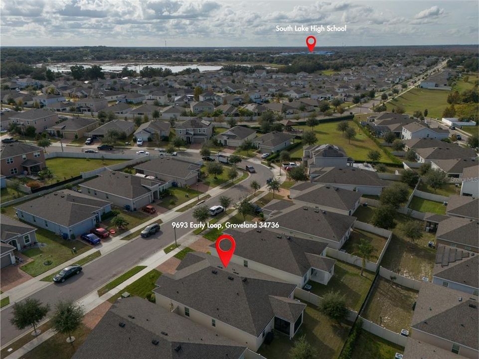 For Rent: $2,300 (4 beds, 2 baths, 1905 Square Feet)