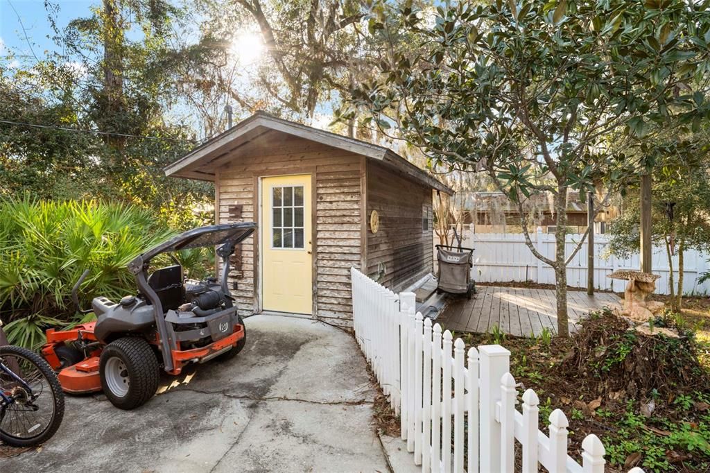 На продажу: $270,000 (2 спален, 2 ванн, 1332 Квадратных фут)