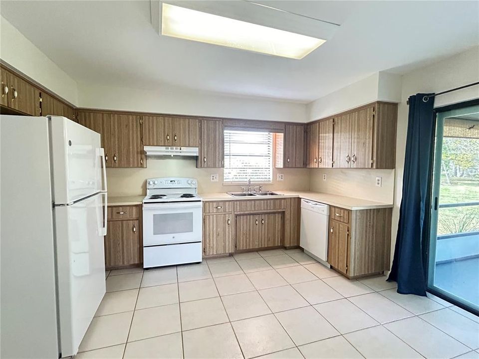 En Venta: $237,500 (2 camas, 2 baños, 1140 Pies cuadrados)