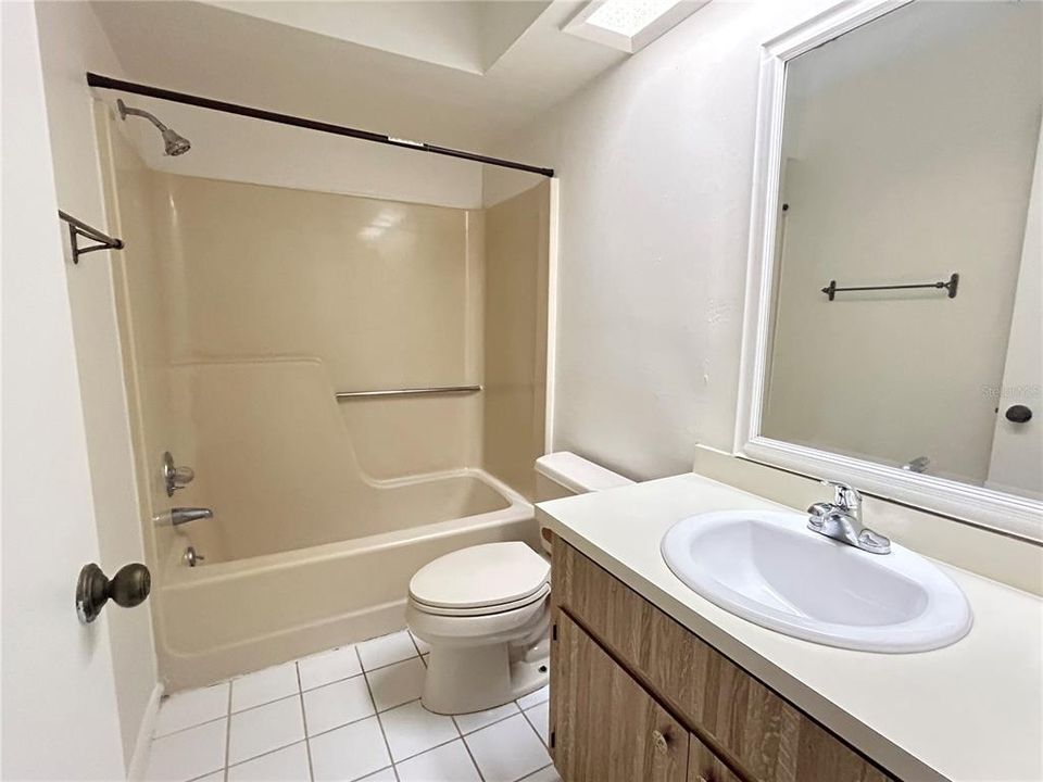 En Venta: $237,500 (2 camas, 2 baños, 1140 Pies cuadrados)