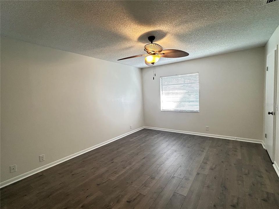 En Venta: $237,500 (2 camas, 2 baños, 1140 Pies cuadrados)