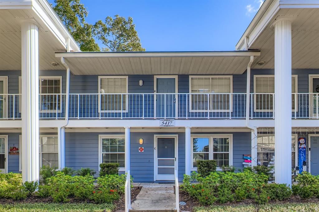 For Sale: $205,000 (2 beds, 1 baths, 818 Square Feet)