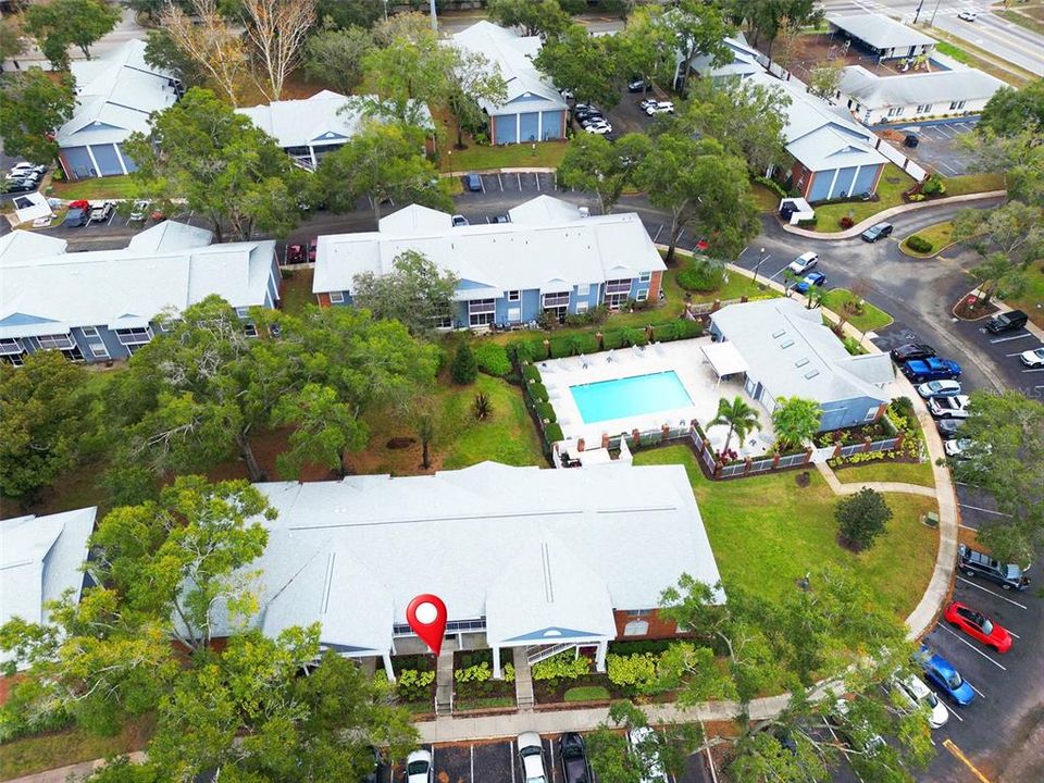 For Sale: $205,000 (2 beds, 1 baths, 818 Square Feet)