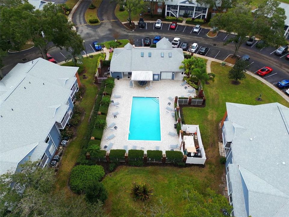 For Sale: $205,000 (2 beds, 1 baths, 818 Square Feet)