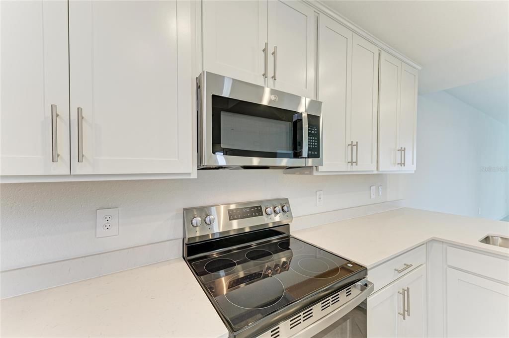 For Rent: $3,300 (2 beds, 2 baths, 1569 Square Feet)