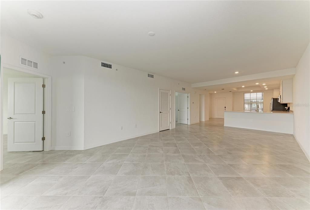 For Rent: $3,300 (2 beds, 2 baths, 1569 Square Feet)