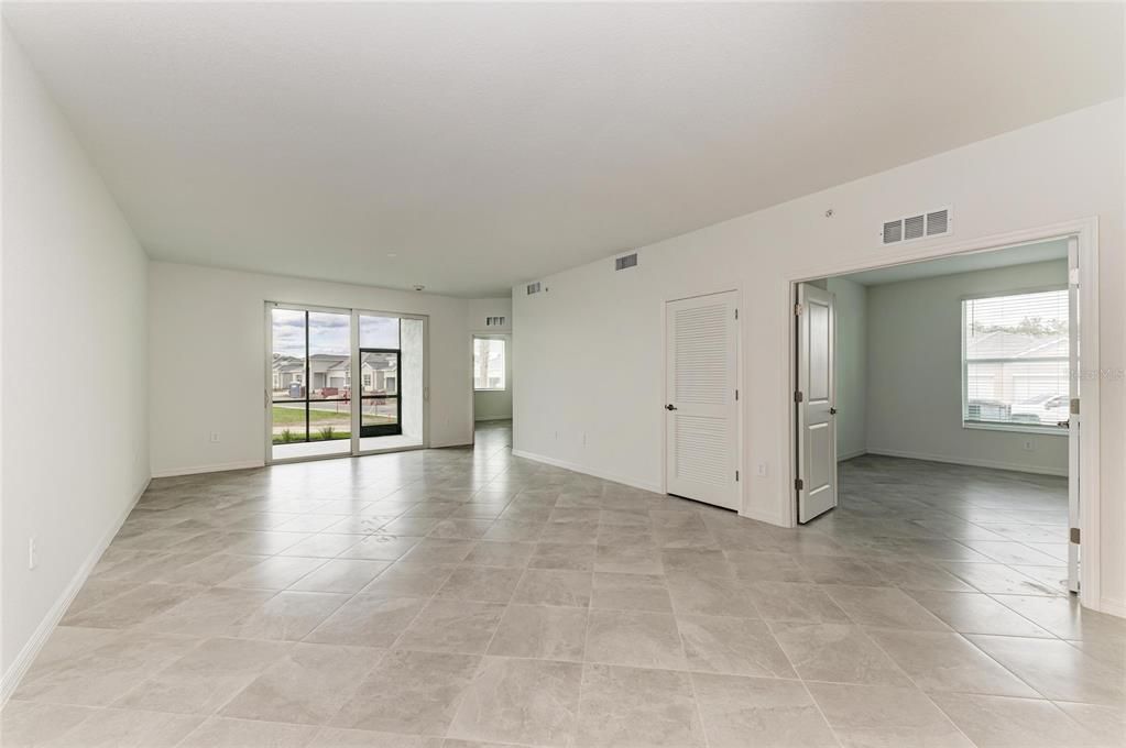 For Rent: $3,300 (2 beds, 2 baths, 1569 Square Feet)