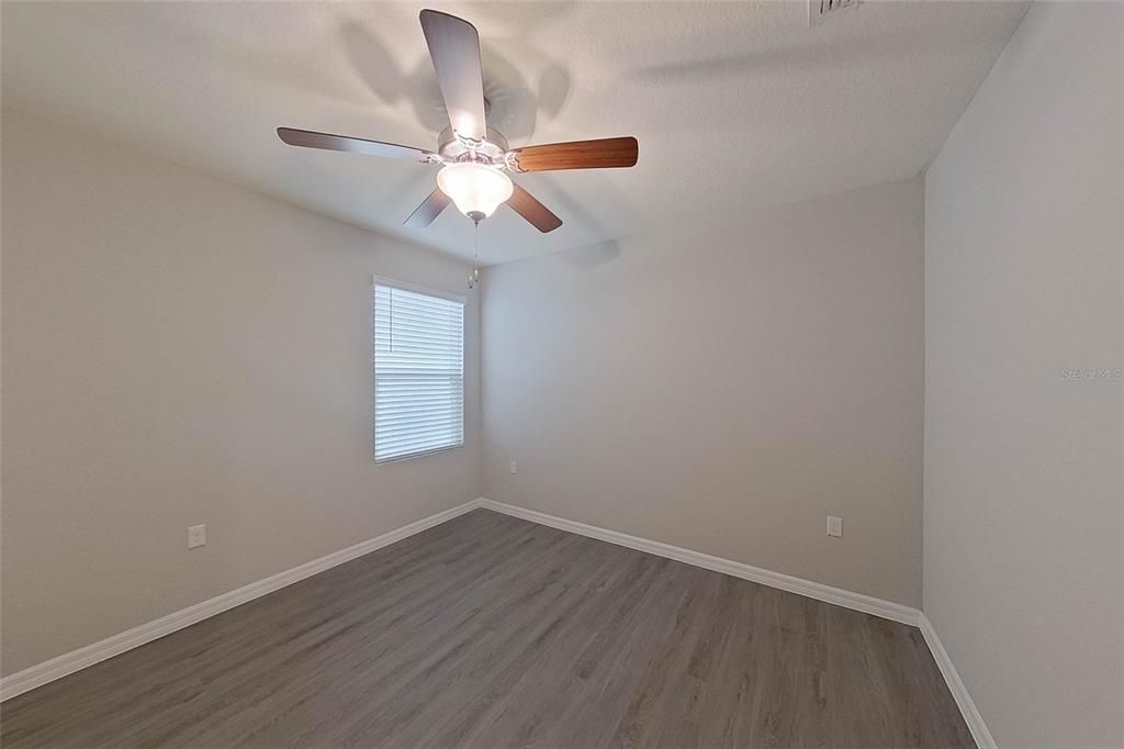 В аренду: $1,895 (3 спален, 2 ванн, 1453 Квадратных фут)