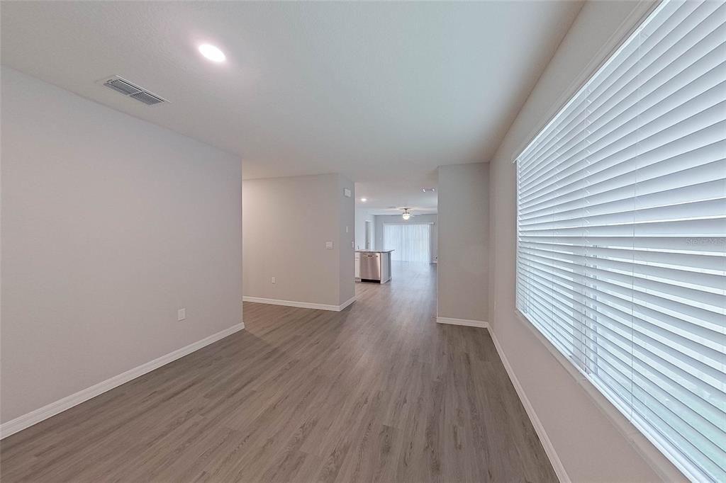 В аренду: $1,895 (3 спален, 2 ванн, 1453 Квадратных фут)